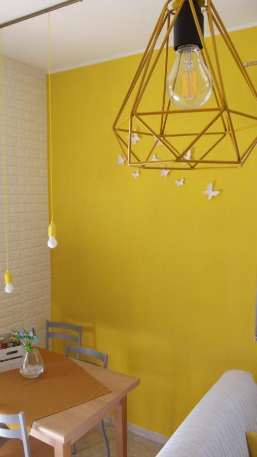 Yellow House Cir 12040 Cassano Magnago エクステリア 写真