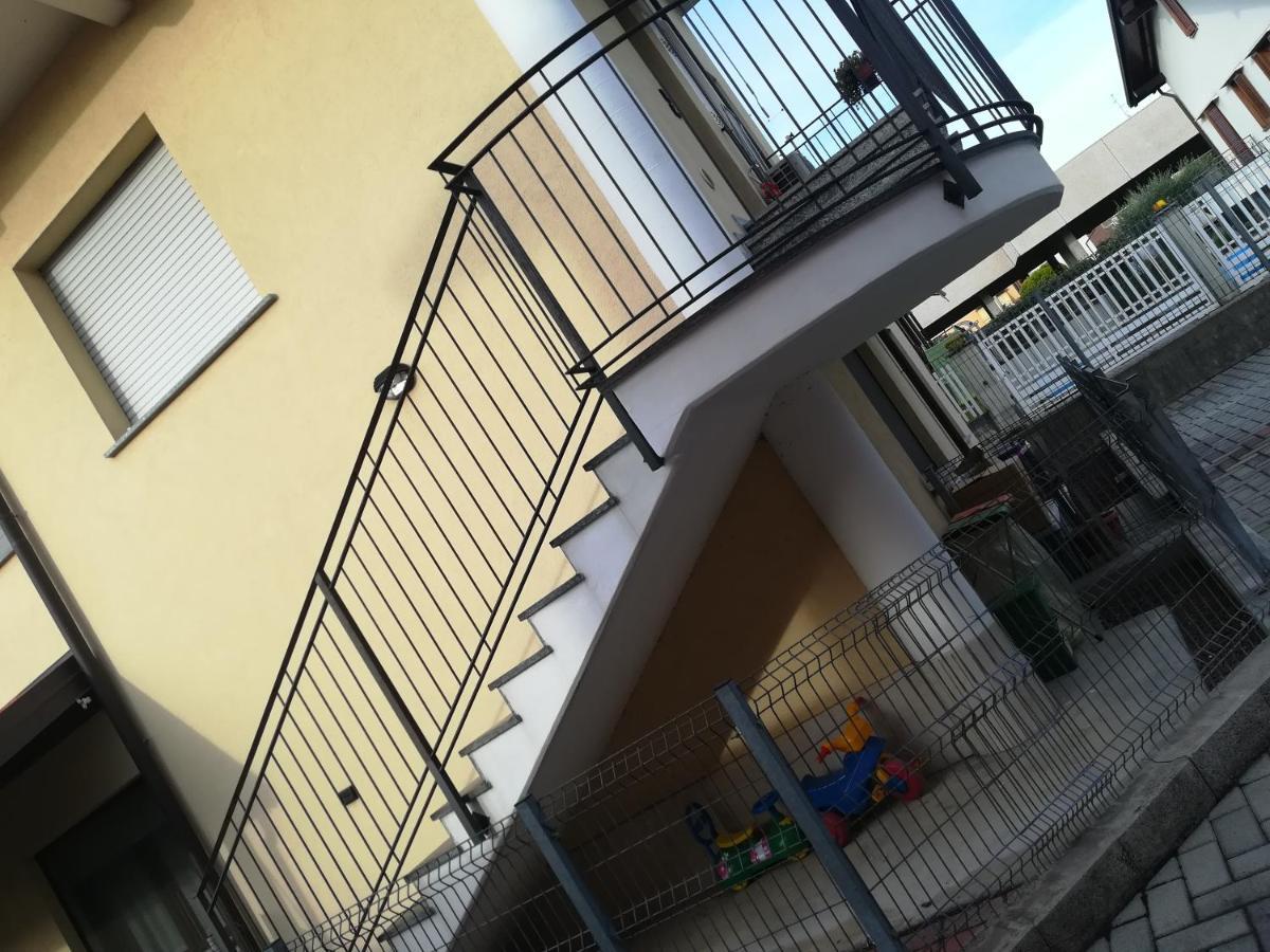 Yellow House Cir 12040 Cassano Magnago エクステリア 写真